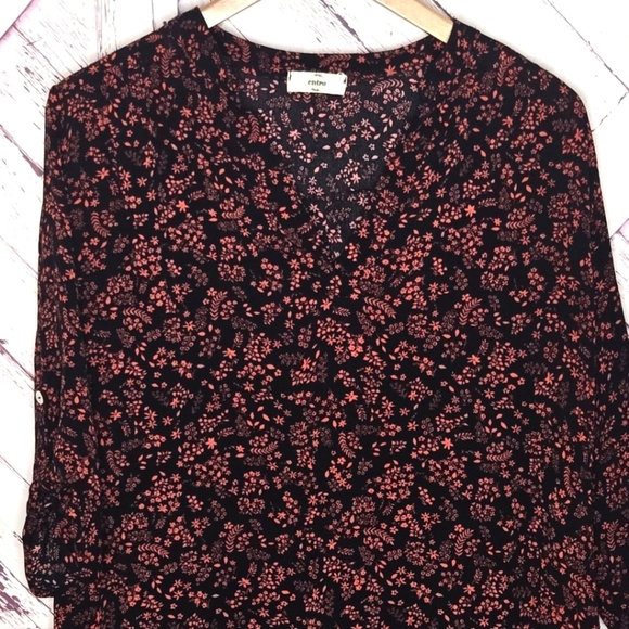 Entro Floral Top - Picture 4 of 5